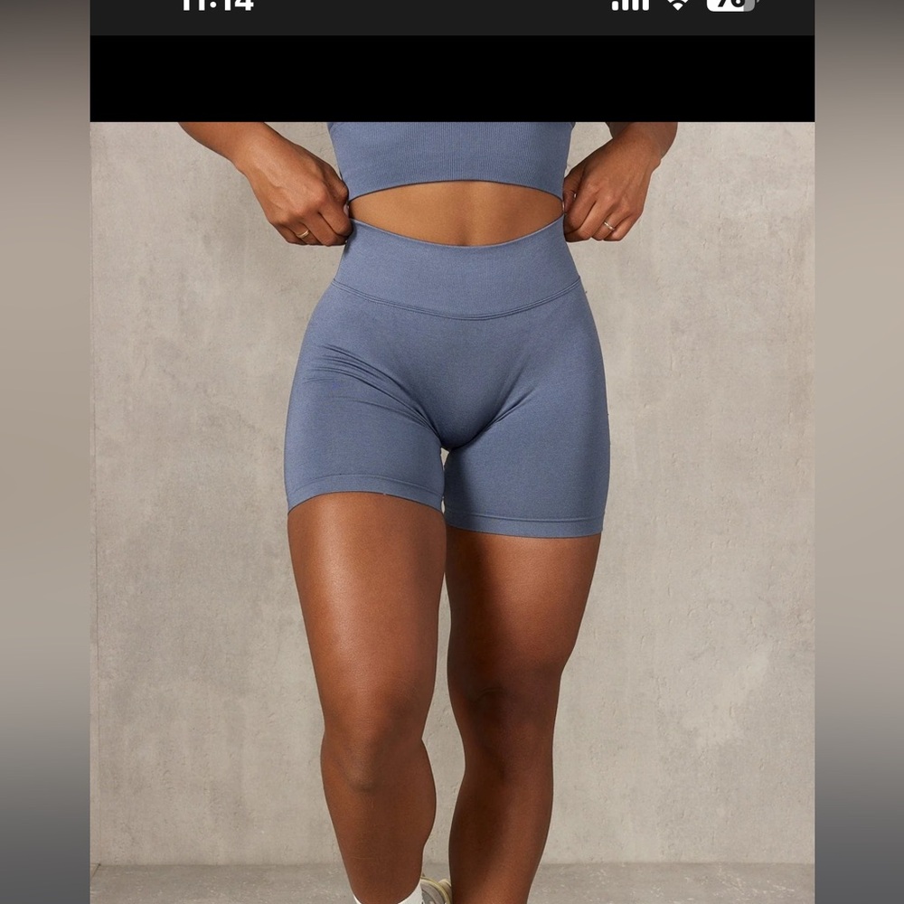 YoungLA Legacy Seamless Short - Picture 4 of 5